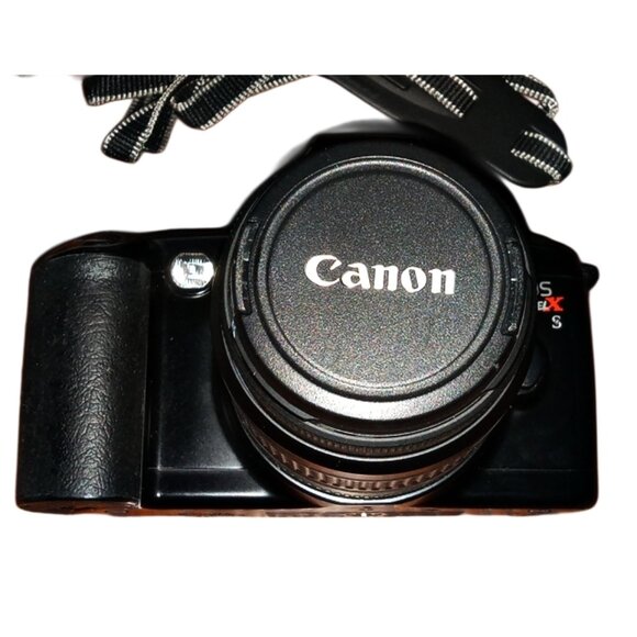Canon EOS Rebel XS 35mm Film Camera/Bag/MANY Access - Picture 5 of 8